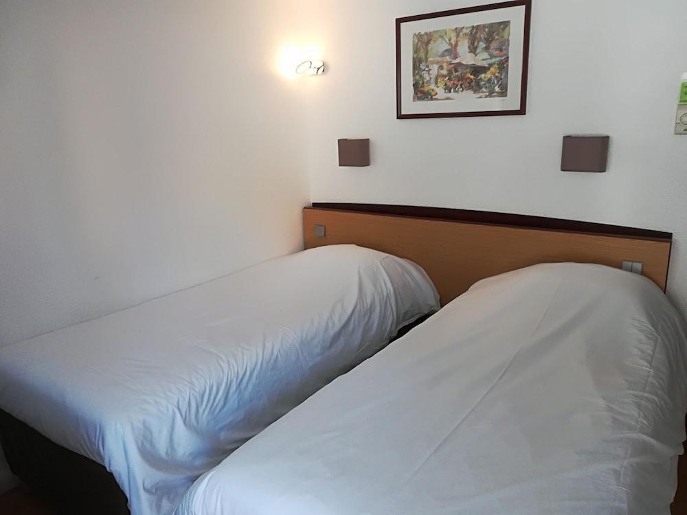 Campanile Perpignan Sud Hotel Exterior photo